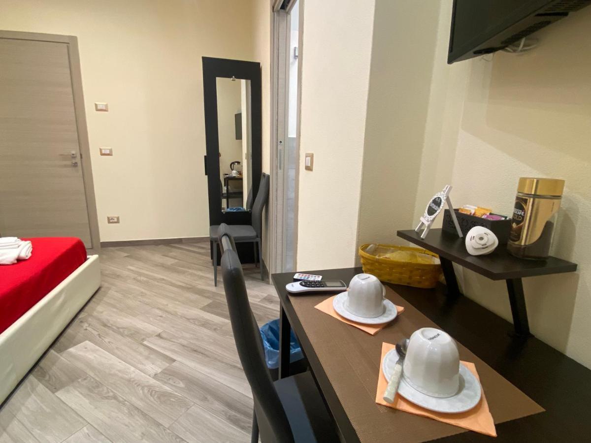Suites Colombo ลาสเปเซีย ภายนอก รูปภาพ